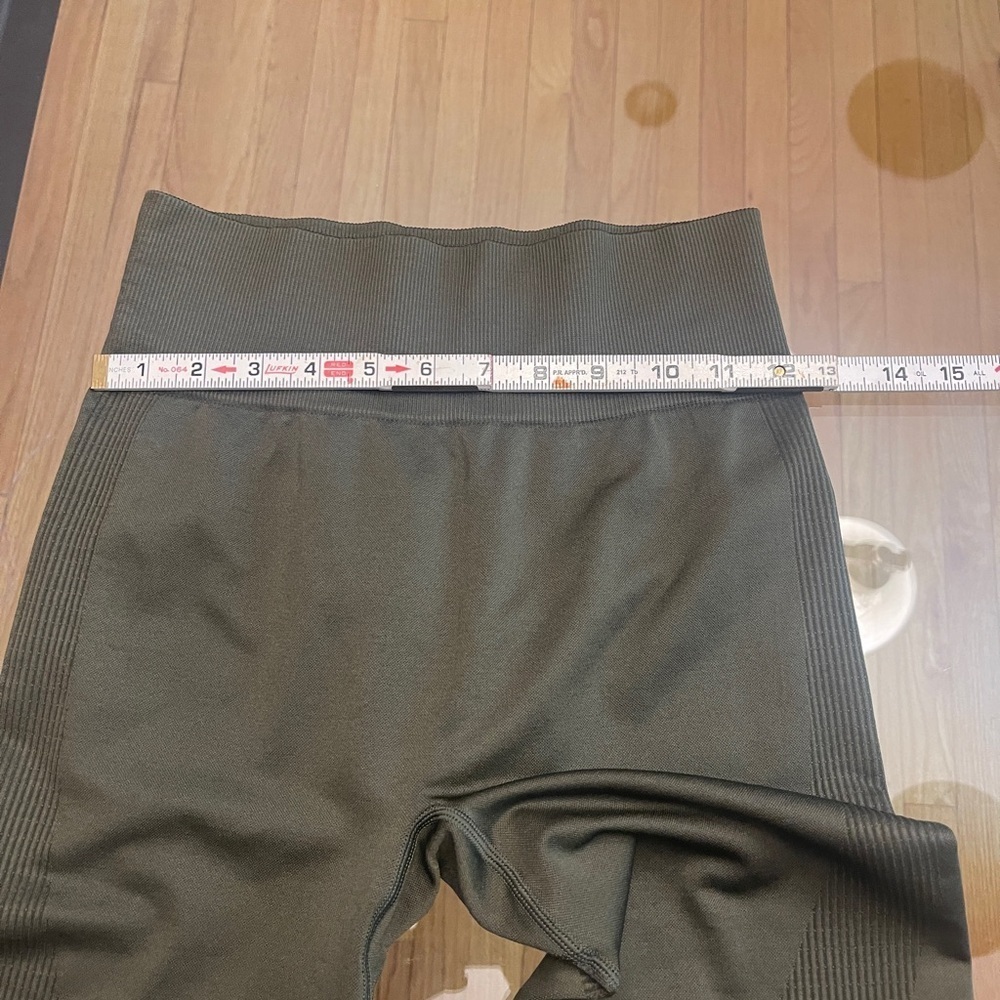BUNDLE of Two Pink Victoria's Secret Olive and Gray Leggings Size ML - Picture 6 of 14